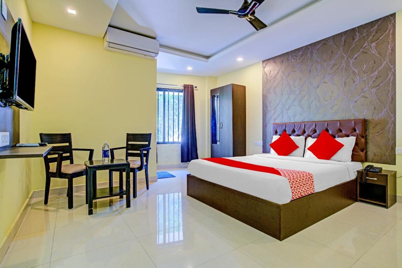 Oyo Flagship 77876 Amigo Suites Kochi Eksteriør bilde